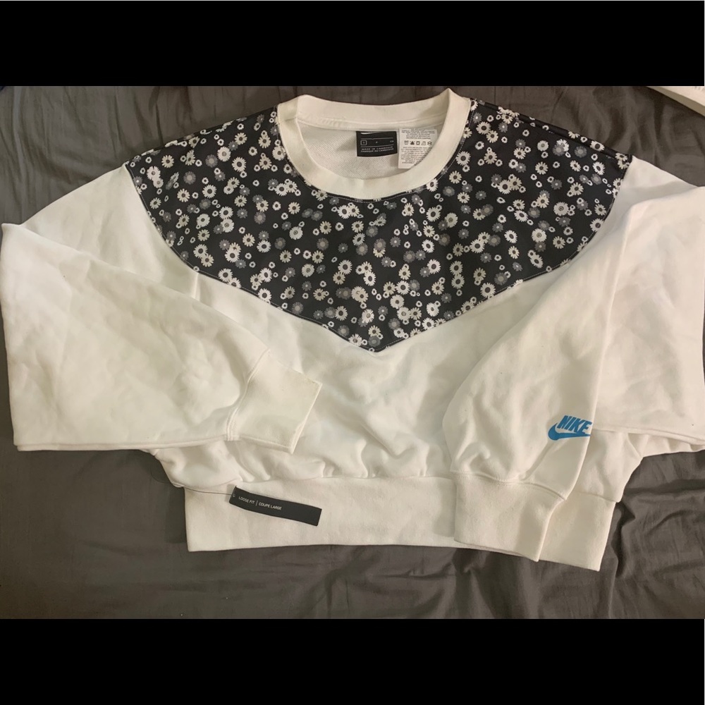 Nike hoodie crewneck